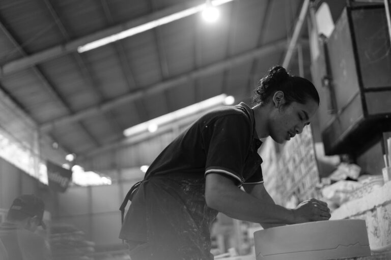 Proses pembuatan figurine